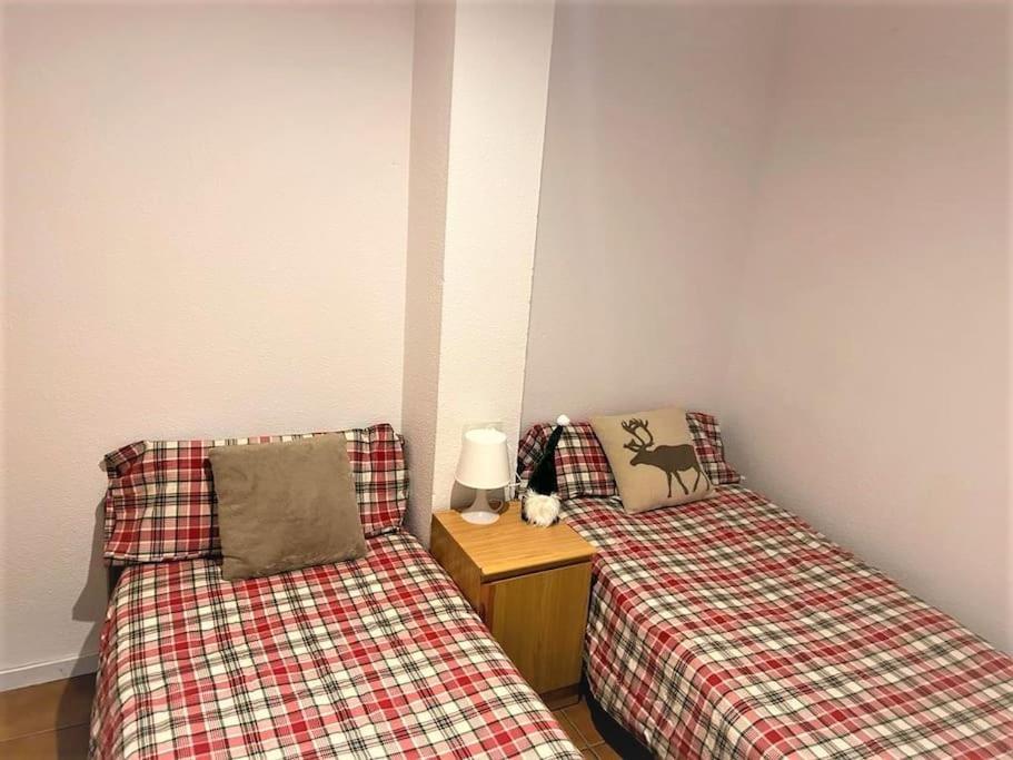 Little Rest Montblanc 6 Pax Personas Wifi Garaje Plaza Pradollano Apartment Monachil Bagian luar foto